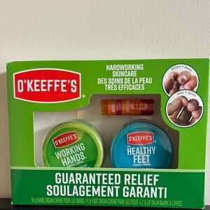 Green and Blue Men Grooming Moisturizer Set